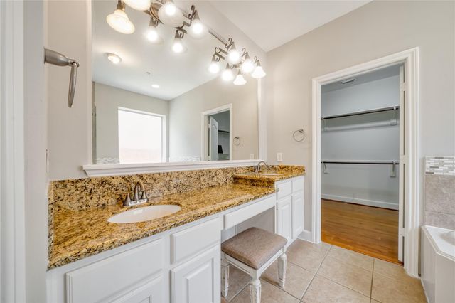 5619 Riverstone Crossing Drive, Sugar Land, TX 77479