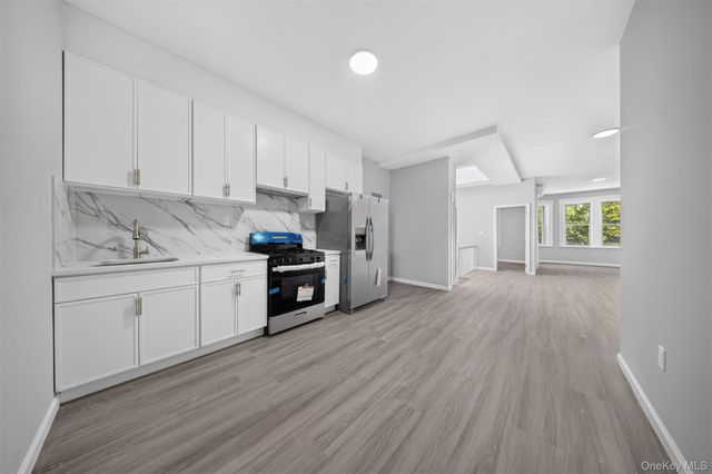 79-35 77th Avenue, Glendale, NY 11385
