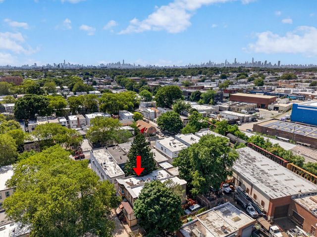 79-35 77th Avenue, Glendale, NY 11385