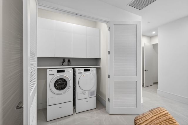 220 Lake Shore Drive 605, Lake Park, FL 33403