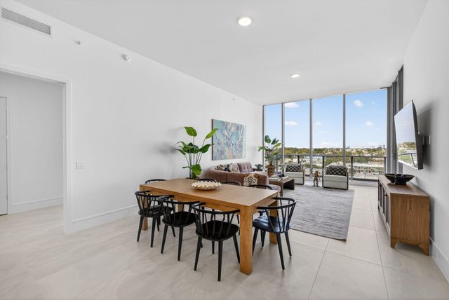 220 Lake Shore Drive 605, Lake Park, FL 33403