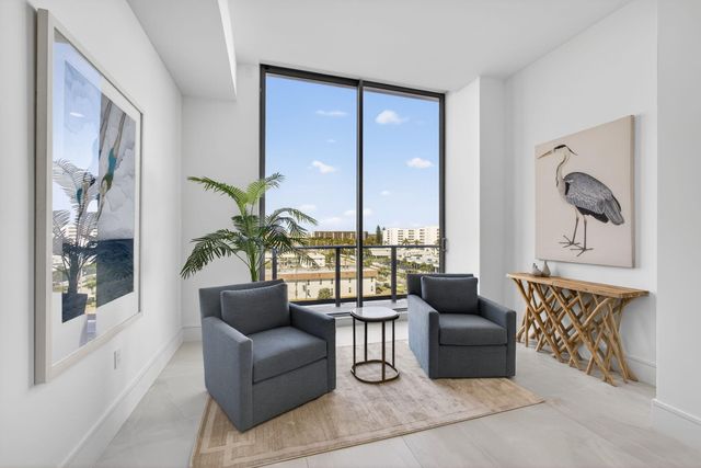 220 Lake Shore Drive 605, Lake Park, FL 33403