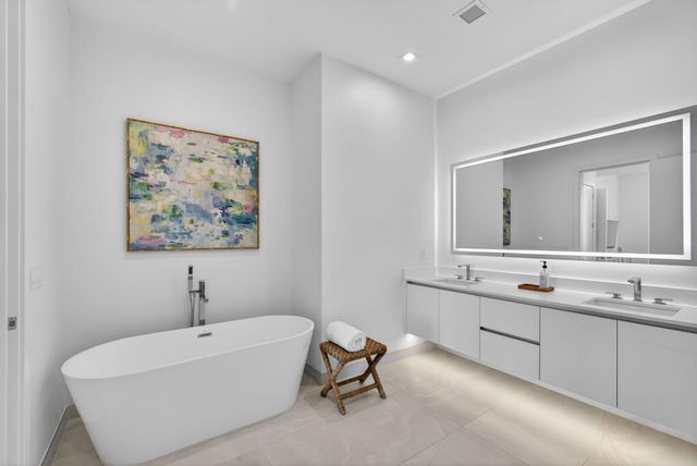 220 Lake Shore Drive 605, Lake Park, FL 33403