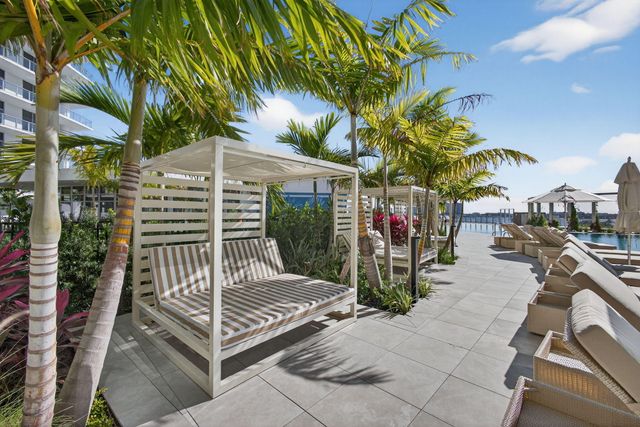 220 Lake Shore Drive 605, Lake Park, FL 33403