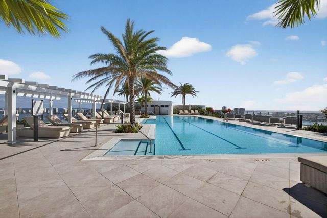 220 Lake Shore Drive 605, Lake Park, FL 33403