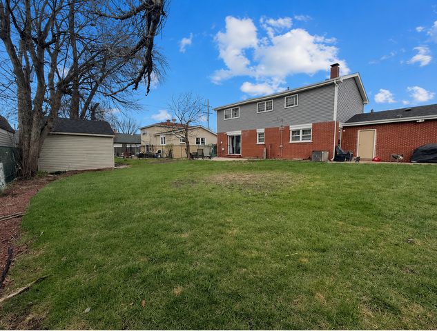 510 S Mount Prospect Road, Des Plaines, IL 60016