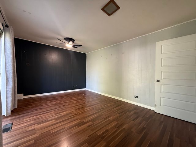 510 S Mount Prospect Road, Des Plaines, IL 60016