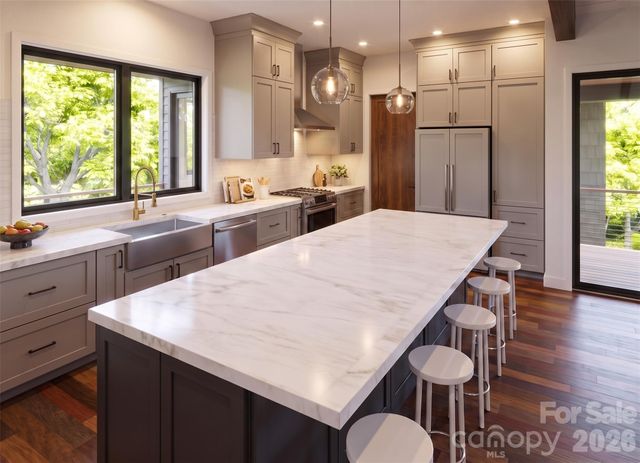 743 Hawk Mountain Road, Lake Toxaway, NC 28747