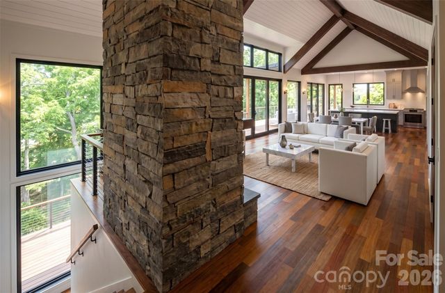 743 Hawk Mountain Road, Lake Toxaway, NC 28747