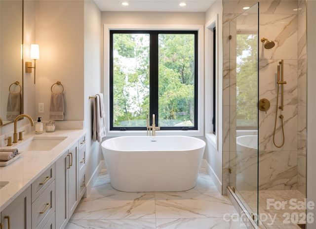 743 Hawk Mountain Road, Lake Toxaway, NC 28747
