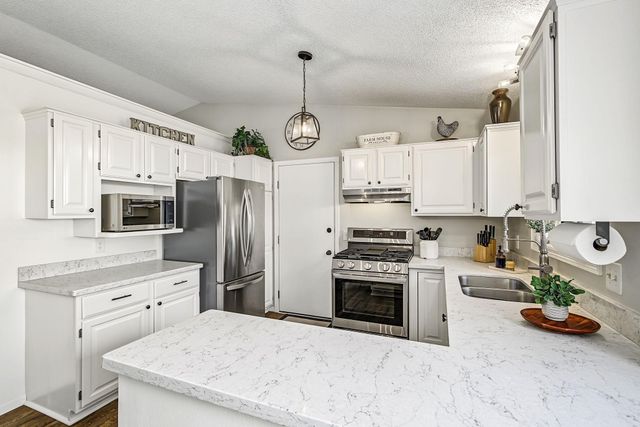 3661 152nd Street W, Rosemount, MN 55068