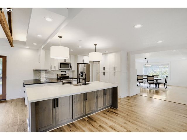 14752 Se TARYN Ct, Happy Valley, OR 97086