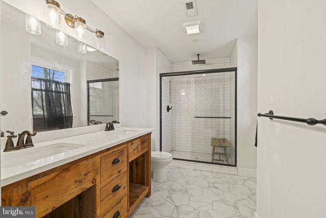 470 WATERFORDS EDGE CT, Atco, NJ 08004