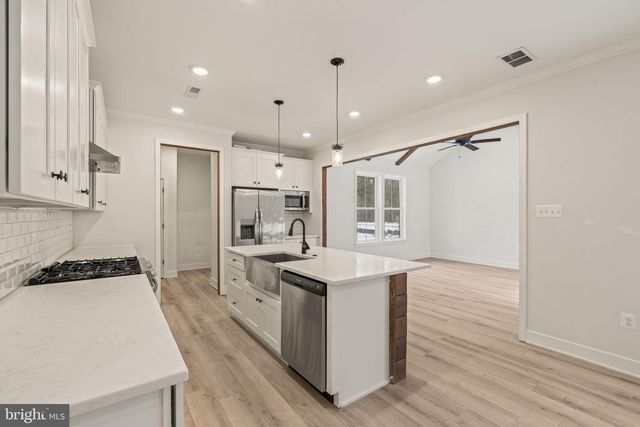 470 WATERFORDS EDGE CT, Atco, NJ 08004