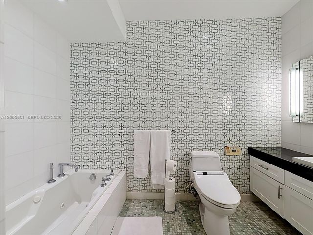 1460 Ocean Drive 404, Miami Beach, FL 33139