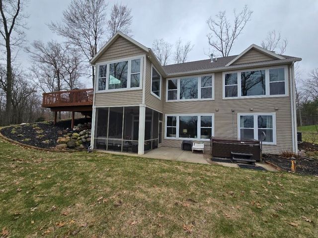 8006 S Potawatomi Court, Newaygo, MI 49337