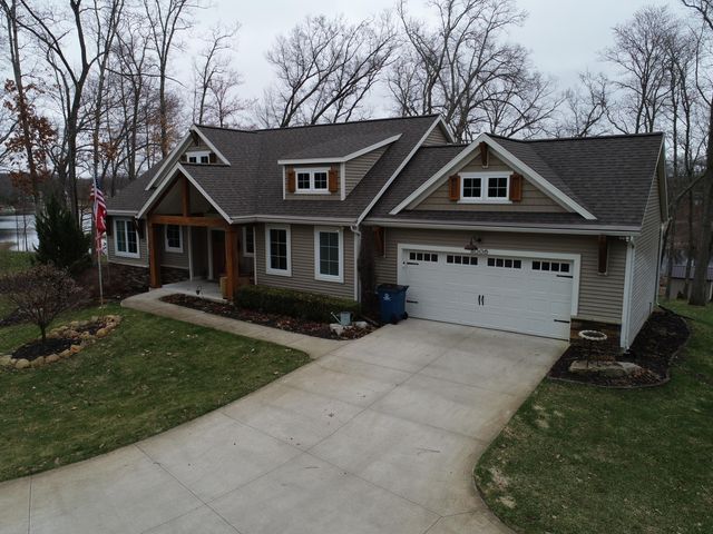 8006 S Potawatomi Court, Newaygo, MI 49337