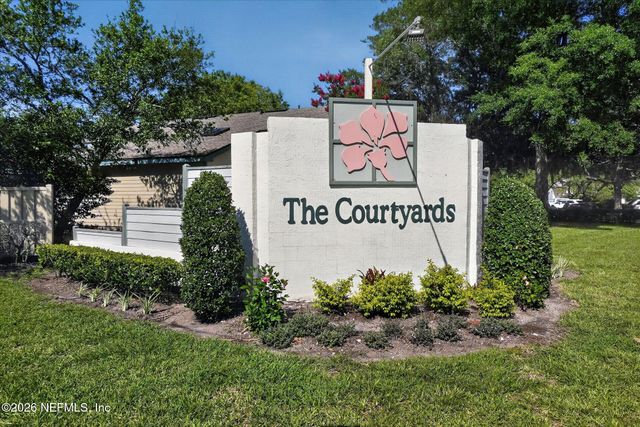 101 COURAGEOUS Court N 101, Jacksonville, FL 32233