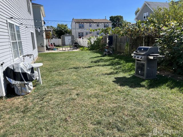 37 Beverly Street, Carteret, NJ 07008