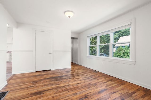111 Williams Ave, Boston, MA 02136