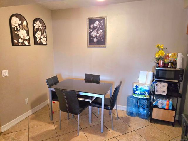 475 N Midway Dr 236, Escondido, CA 92027