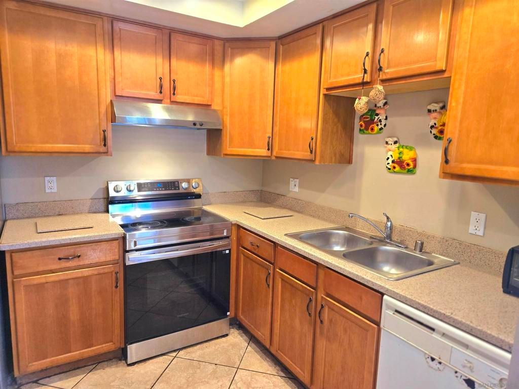 475 N Midway Dr 236, Escondido, CA 92027 — photo 2