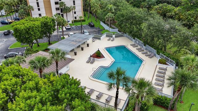 9735 NW 52nd St 209, Doral, FL 33178