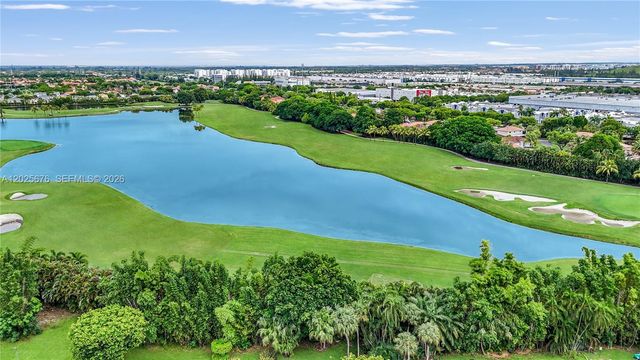 9735 NW 52nd St 209, Doral, FL 33178