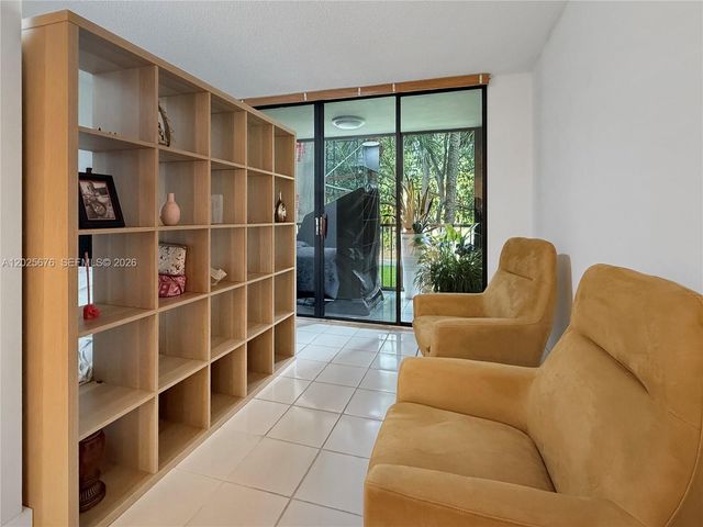9735 NW 52nd St 209, Doral, FL 33178