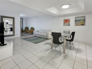 9735 NW 52nd St 209, Doral, FL 33178