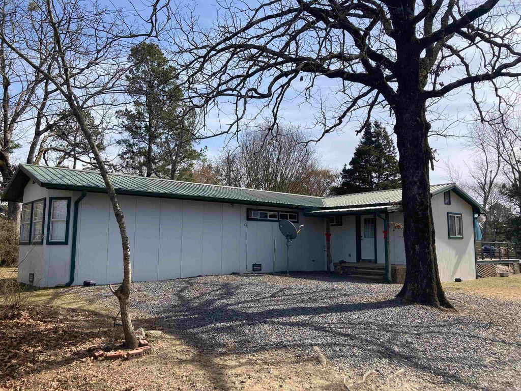 137 Goldsmith Lane, Mena, AR 71953