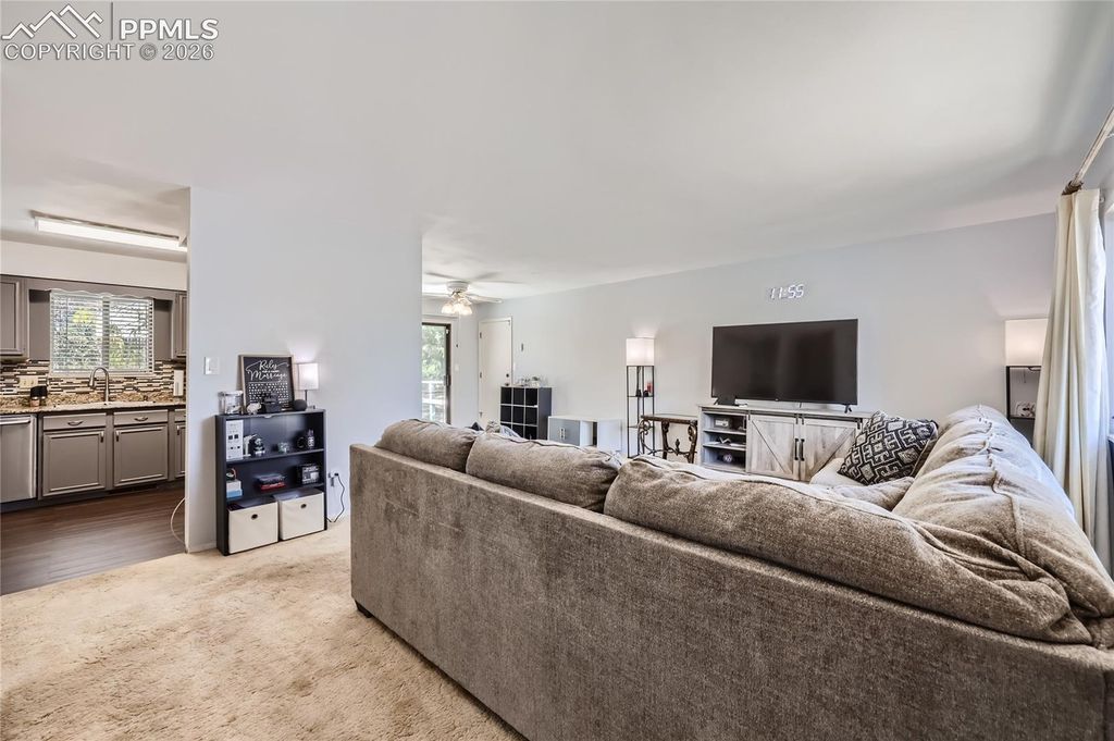 33 Briargate Terrace, Pueblo, CO 81001 — photo 3
