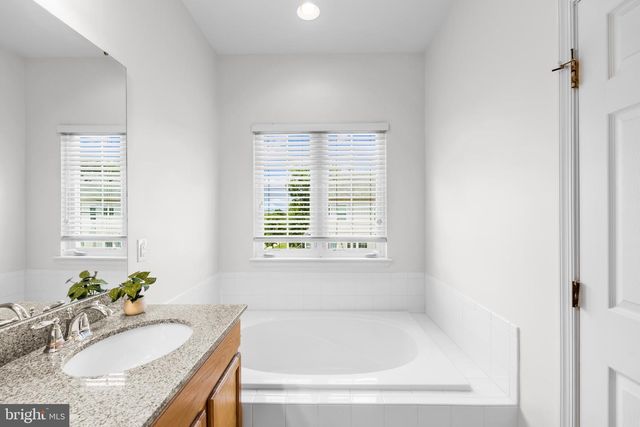 42960 SPYDER PL, Chantilly, VA 20152