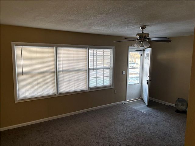 7405 E 112th Street, Kansas City, MO 64134