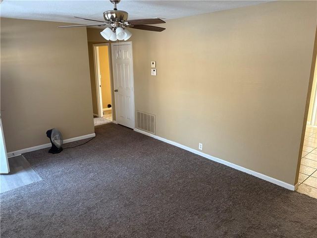 7405 E 112th Street, Kansas City, MO 64134