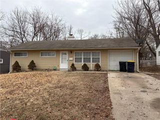 7405 E 112th Street, Kansas City, MO 64134