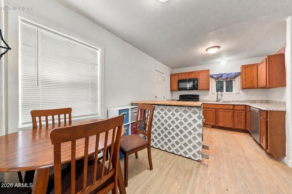 211 W Northern Avenue, Coolidge, AZ 85128 — exterior