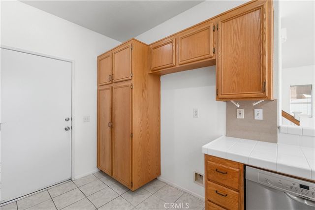 29151 Whitegate Lane, Highland, CA 92346