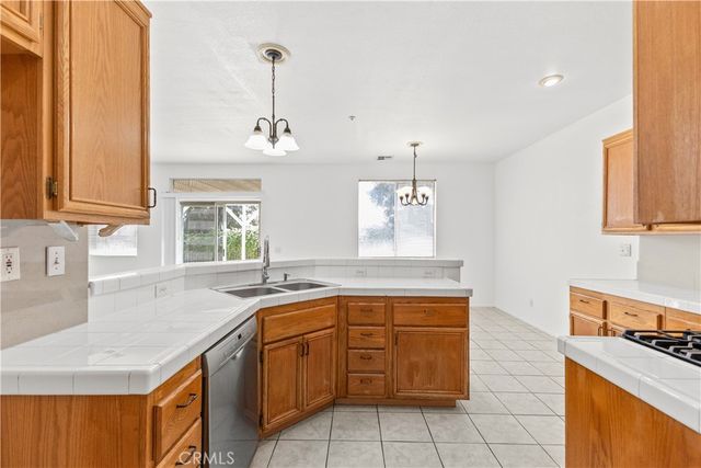 29151 Whitegate Lane, Highland, CA 92346