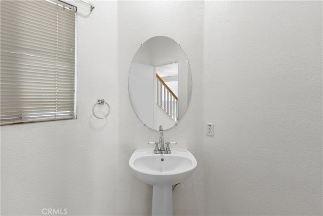 29151 Whitegate Lane, Highland, CA 92346