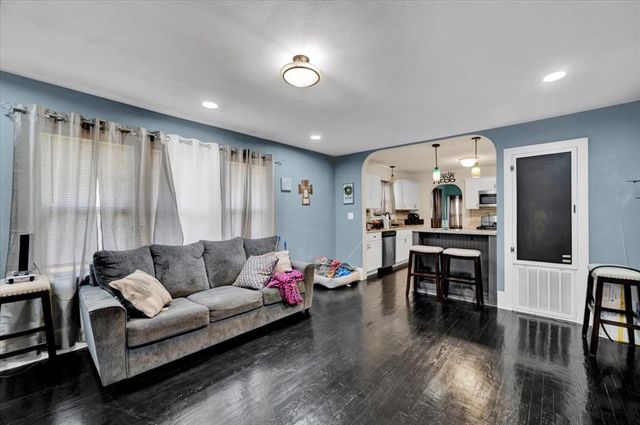 1409 S 8th Street, Ponca City, OK 74601