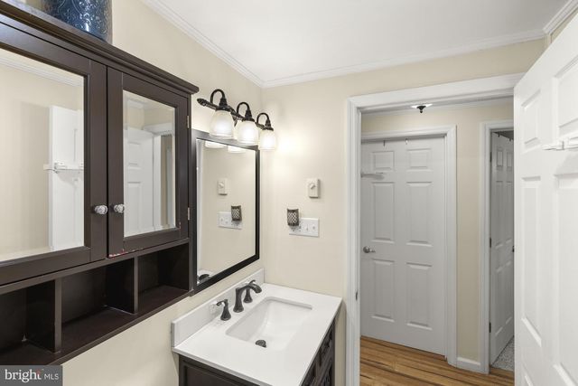 100 HOKE DR, Gettysburg, PA 17325