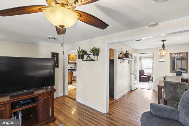 100 HOKE DR, Gettysburg, PA 17325