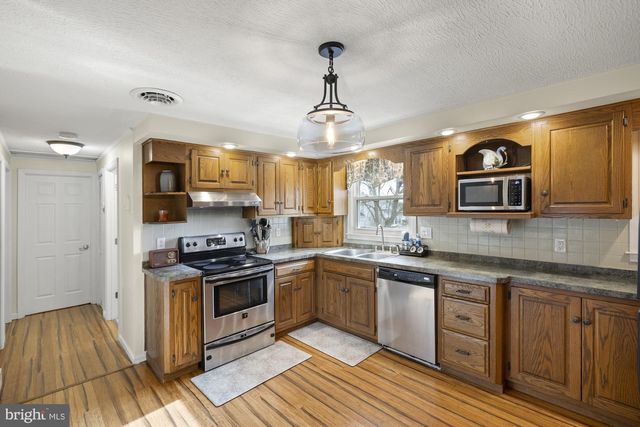 100 HOKE DR, Gettysburg, PA 17325