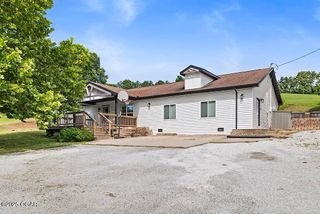 913 1/2 Thurman Street, Seneca, MO 64865