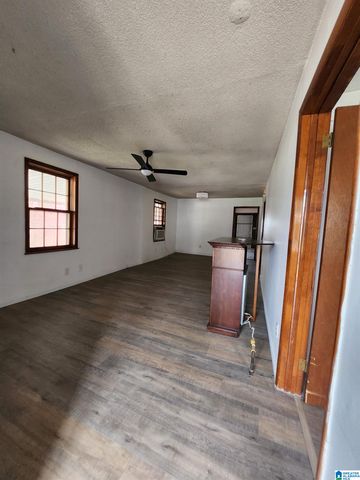 2725 PARKLAWN AVENUE SW, Birmingham, AL 35211