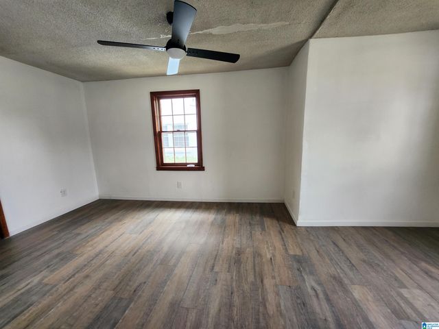 2725 PARKLAWN AVENUE SW, Birmingham, AL 35211