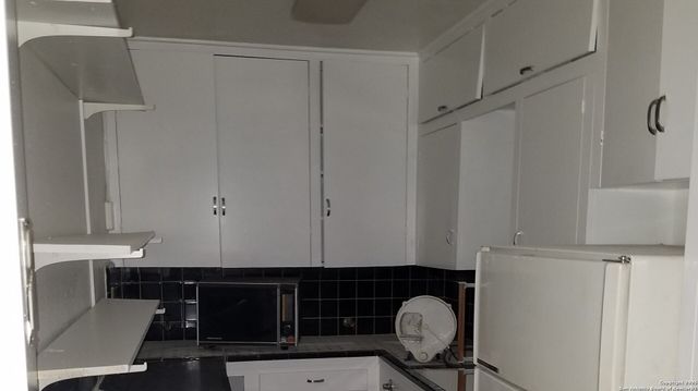 711 kirk, San Antonio, TX 78226