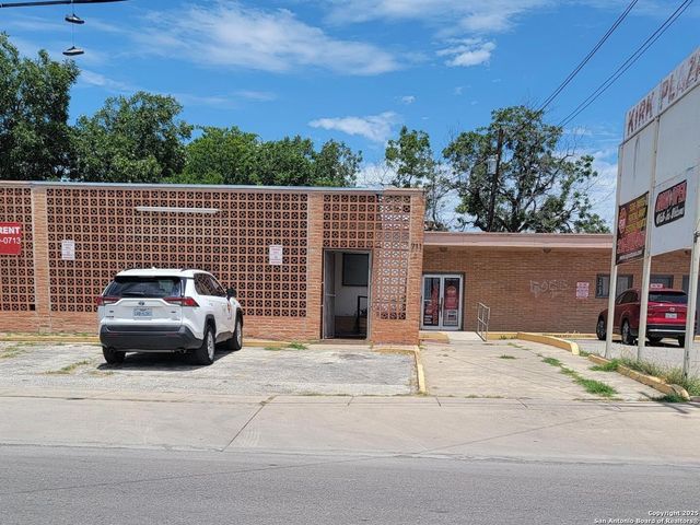 711 kirk, San Antonio, TX 78226