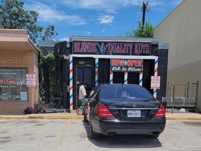 711 kirk, San Antonio, TX 78226